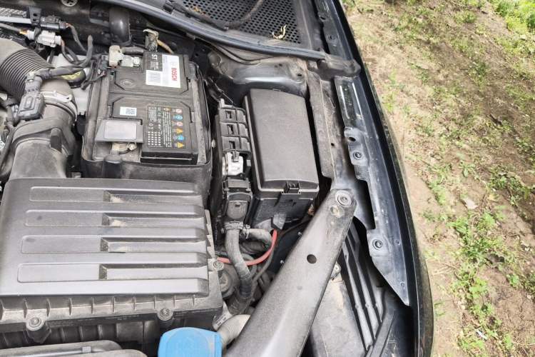Used Volkswagen Magotan 2020 330TSI DSG Luxury Edition Engine Bay Left