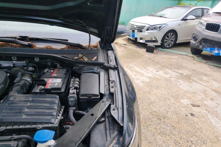 Used Volkswagen Magotan 2020 330TSI DSG Luxury Edition Engine Bay Left