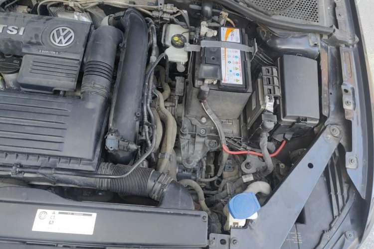 Used Volkswagen Magotan 2020 280TSI DSG Comfort Edition Engine Bay Left