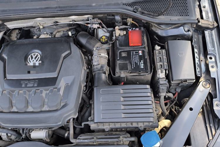 Used Volkswagen Magotan 2020 330TSI DSG Leading Model Engine Bay Left