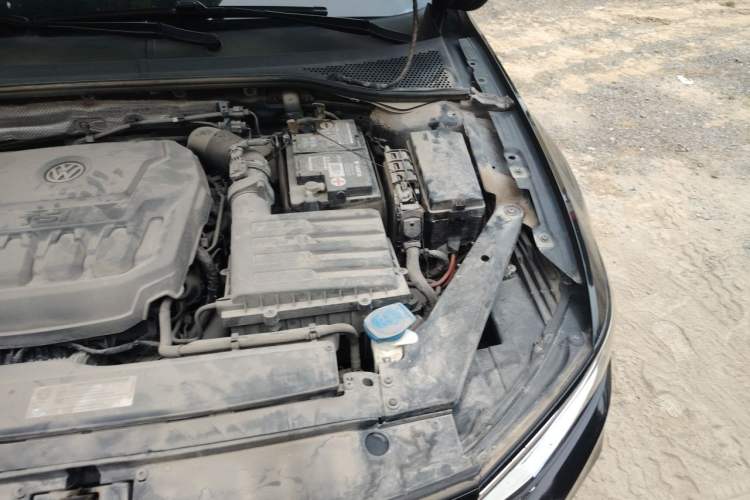 Used Volkswagen Magotan 2020 330TSI DSG Leading Model Engine Bay Left
