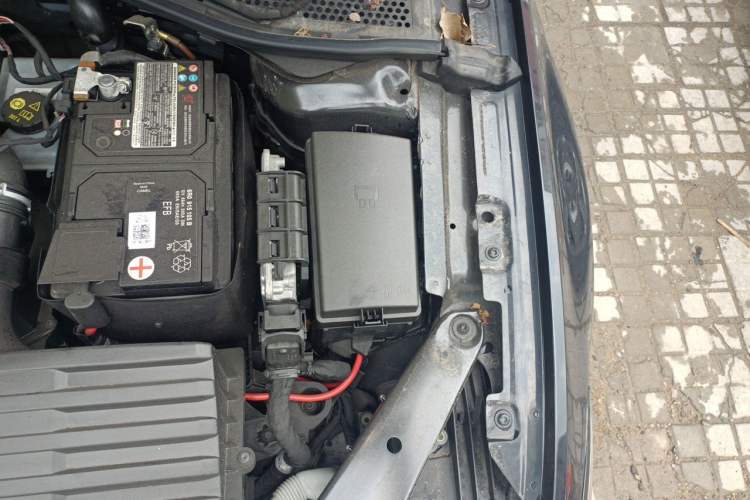 Used Volkswagen Magotan 2020 330TSI DSG Leading Model Engine Bay Left