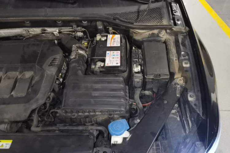 Used Volkswagen Magotan 2020 330TSI DSG Leading Model Engine Bay Left