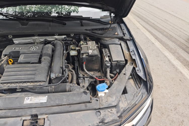 Used Volkswagen Magotan 2020 280TSI DSG Comfort Edition Engine Bay Left