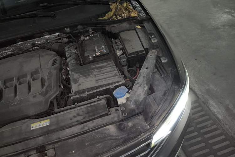 Used Volkswagen Magotan 2020 330TSI DSG Luxury Edition Engine Bay Left