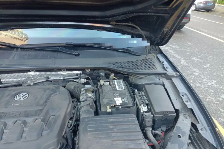 Used Volkswagen Magotan 2020 330TSI DSG Luxury Edition Engine Bay Left