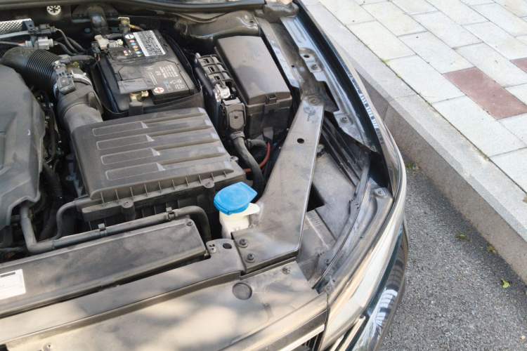 Used Volkswagen Magotan 2020 330TSI DSG Leading Model Engine Bay Left