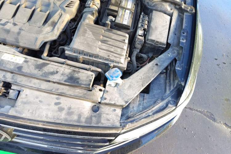 Used Volkswagen Magotan 2020 330TSI DSG Luxury Edition Engine Bay Left