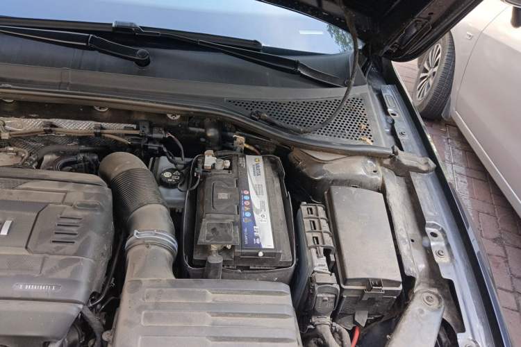 Used Volkswagen Magotan 2020 380TSI DSG Luxury Version Engine Bay Left