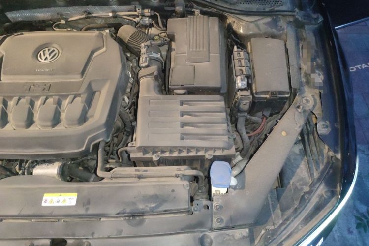 Used Volkswagen Magotan 2020 330TSI DSG Luxury Edition Engine Bay Left