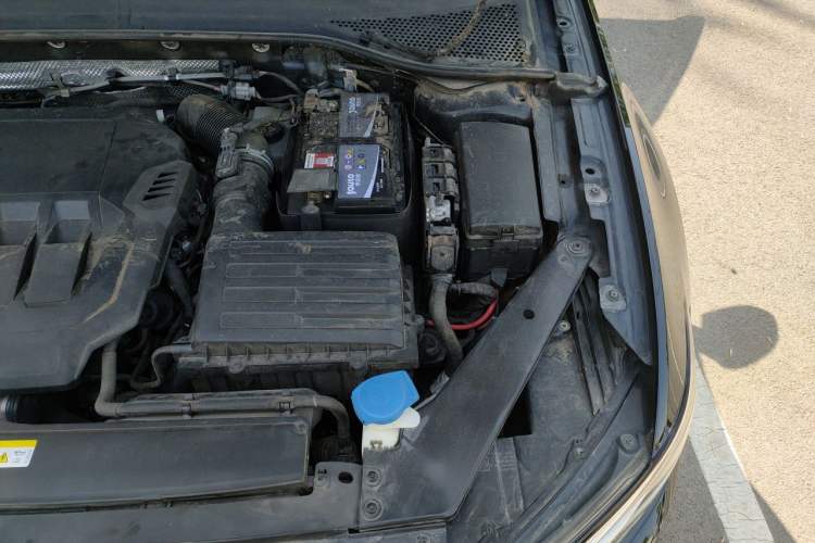 Used Volkswagen Magotan 2020 330TSI DSG Leading Model Engine Bay Left