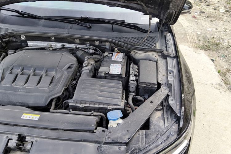 Used Volkswagen Magotan 2020 330TSI DSG Luxury Edition Engine Bay Left