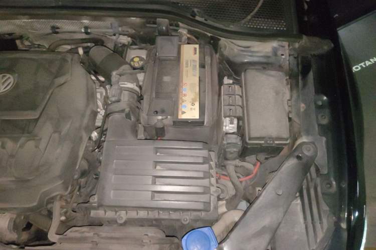 Used Volkswagen Magotan 2020 330TSI DSG Luxury Edition Engine Bay Left