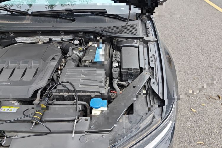 Used Volkswagen Magotan 2020 330TSI DSG Luxury Edition Engine Bay Left