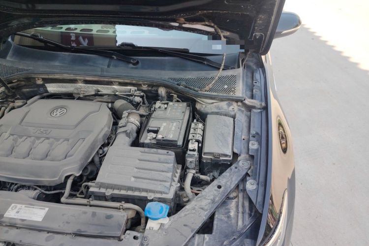 Used Volkswagen Magotan 2020 330TSI DSG Luxury Edition Engine Bay Left