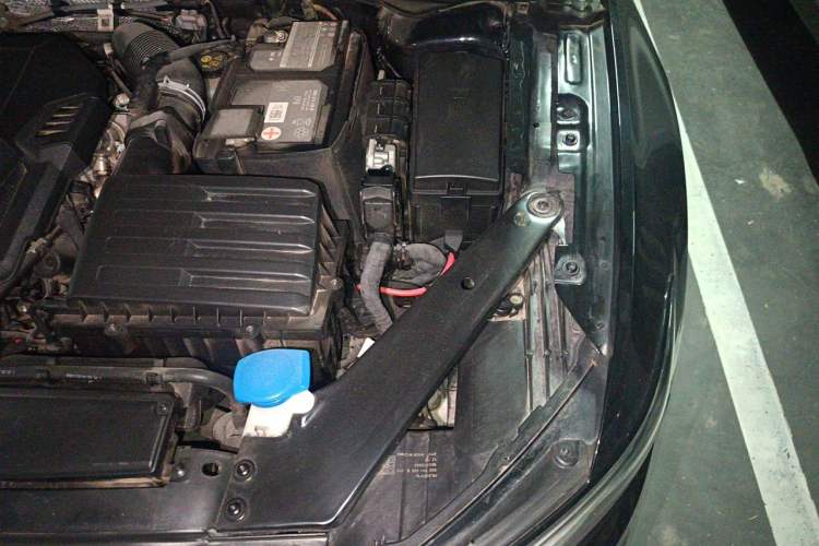 Used Volkswagen Magotan 2020 330TSI DSG Leading Model Engine Bay Left