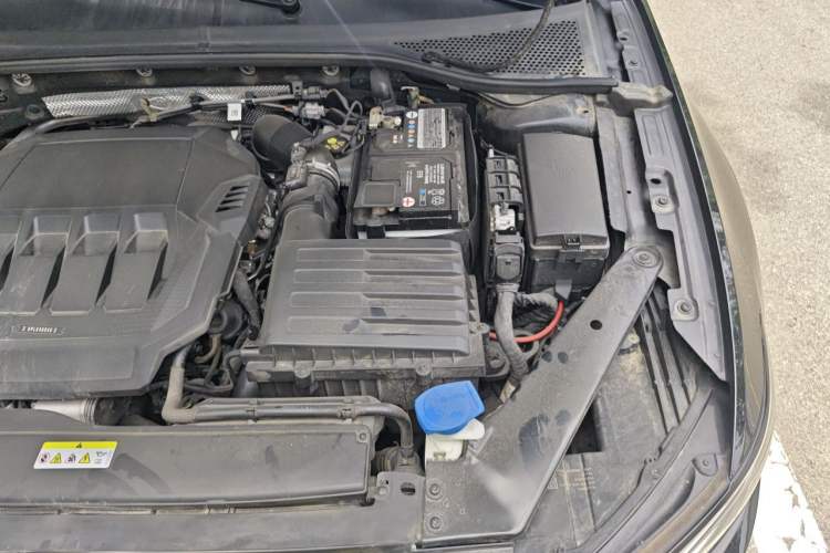 Used Volkswagen Magotan 2020 330TSI DSG Leading Model Engine Bay Left