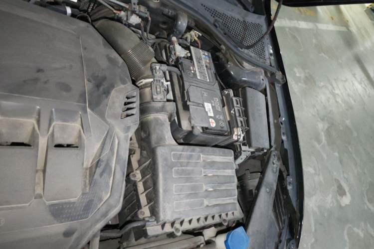 Used Volkswagen Magotan 2020 330TSI DSG Leading Model Engine Bay Left