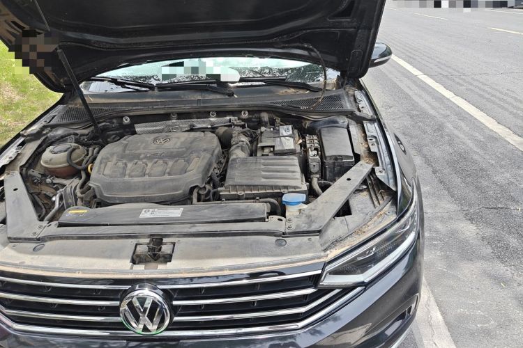 Used Volkswagen Magotan 2020 330TSI DSG Leading Model Engine Bay Left