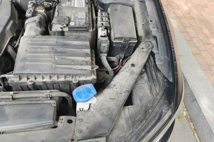 Used Volkswagen Magotan 2020 330TSI DSG Leading Model Engine Bay Left