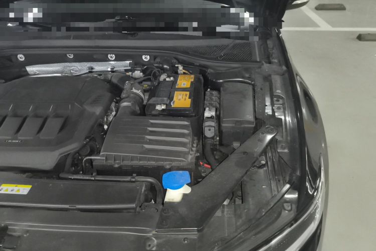 Used Volkswagen Magotan 2020 330TSI DSG Luxury Edition Engine Bay Left