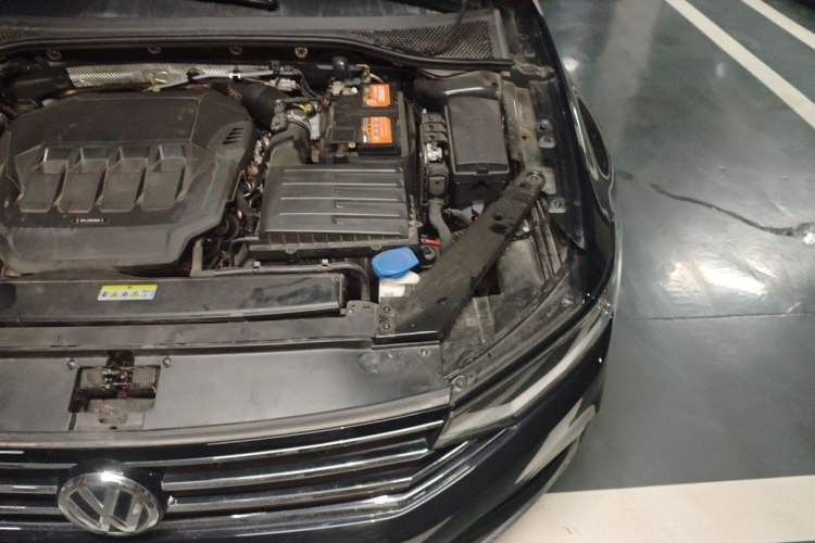 Used Volkswagen Magotan 2020 330TSI DSG Leading Model Engine Bay Left