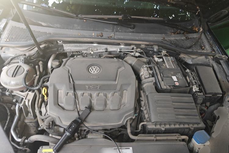 Used Volkswagen Magotan 2020 330TSI DSG Luxury Edition Engine Bay