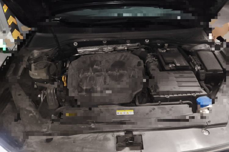 Used Volkswagen Magotan 2020 330TSI DSG Leading Model Engine Bay