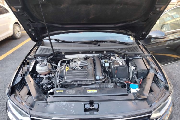 Used Volkswagen Magotan 2020 280TSI DSG Comfort Edition Engine Bay