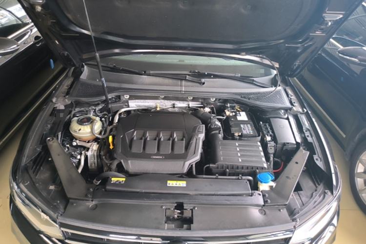 Used Volkswagen Magotan 2020 330TSI DSG Luxury Edition Engine Bay