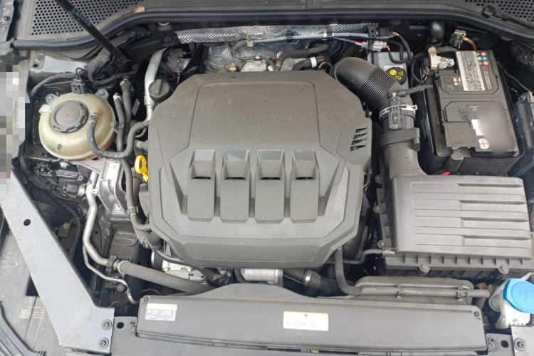 Used Volkswagen Magotan 2020 330TSI DSG Leading Model Engine Bay