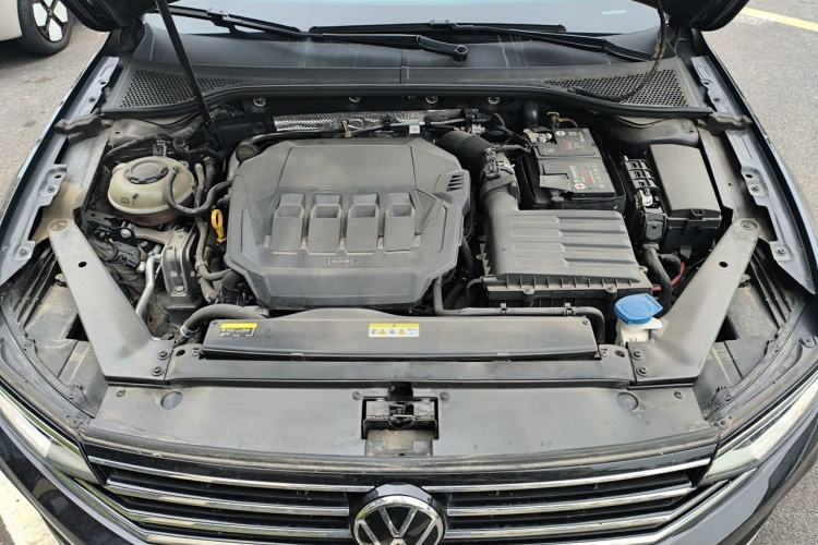 Used Volkswagen Magotan 2020 330TSI DSG Luxury Edition Engine Bay