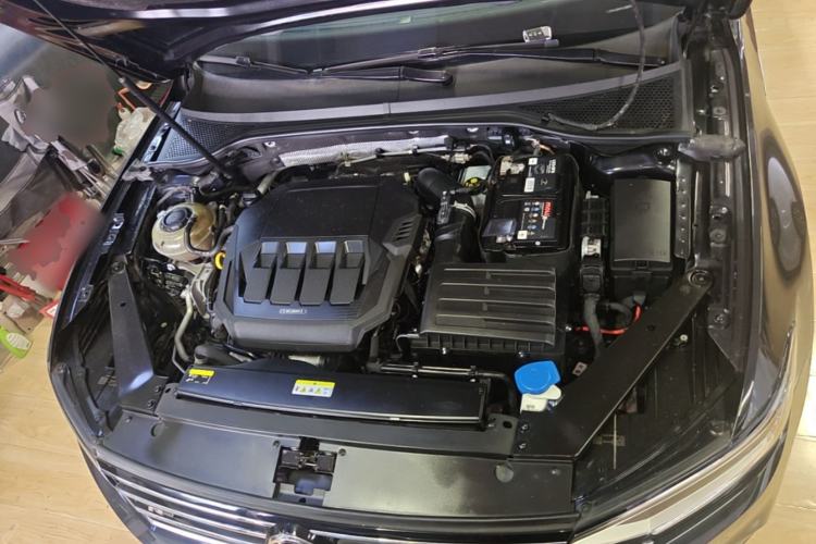 Used Volkswagen Magotan 2020 330TSI DSG Luxury Edition Engine Bay