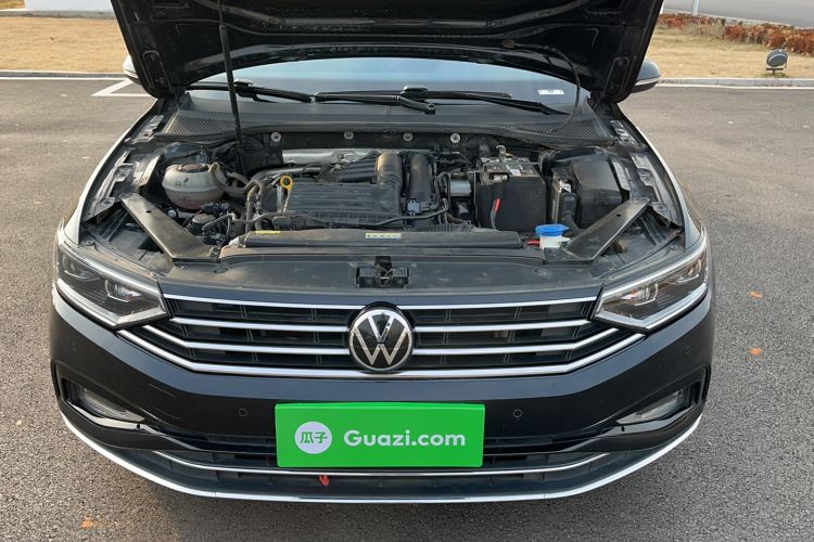 Used Volkswagen Magotan 2020 280TSI DSG Comfort Edition Engine Bay