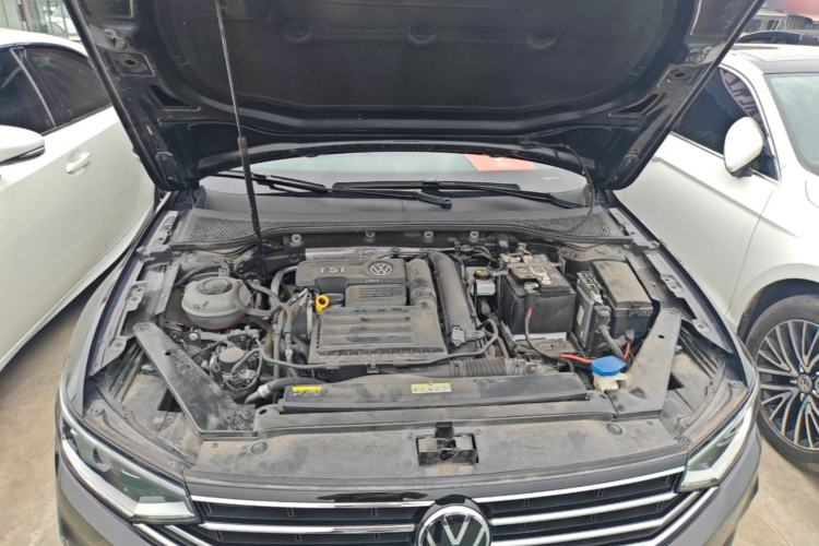 Used Volkswagen Magotan 2020 280TSI DSG Leading Edition Engine Bay