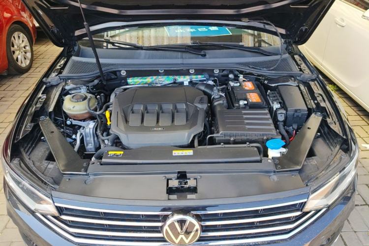 Used Volkswagen Magotan 2020 330TSI DSG Luxury Edition Engine Bay