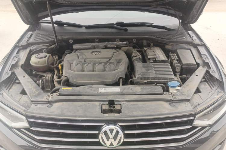 Used Volkswagen Magotan 2020 330TSI DSG Luxury Edition Engine Bay