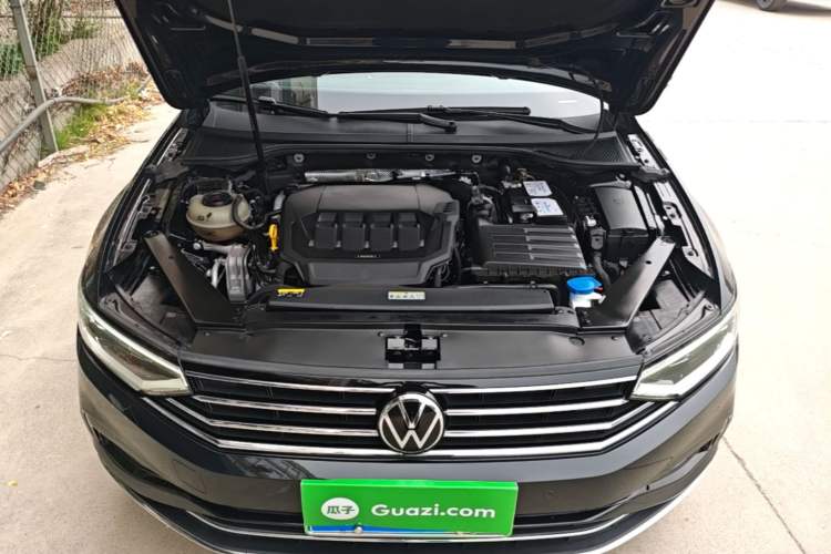 Used Volkswagen Magotan 2020 330TSI DSG Luxury Edition Engine Bay