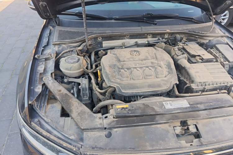 Used Volkswagen Magotan 2020 330TSI DSG Leading Model Engine Bay Right