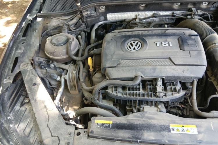Used Volkswagen Magotan 2020 380TSI DSG Luxury Version Engine Bay Right