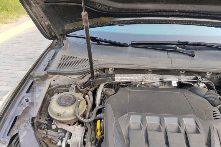 Used Volkswagen Magotan 2020 330TSI DSG Luxury Edition Engine Bay Right