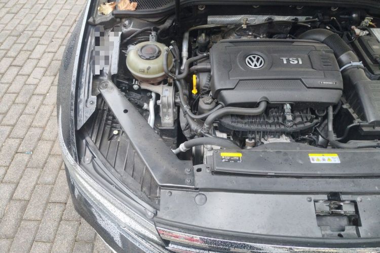 Used Volkswagen Magotan 2020 380TSI DSG Luxury Version Engine Bay Right