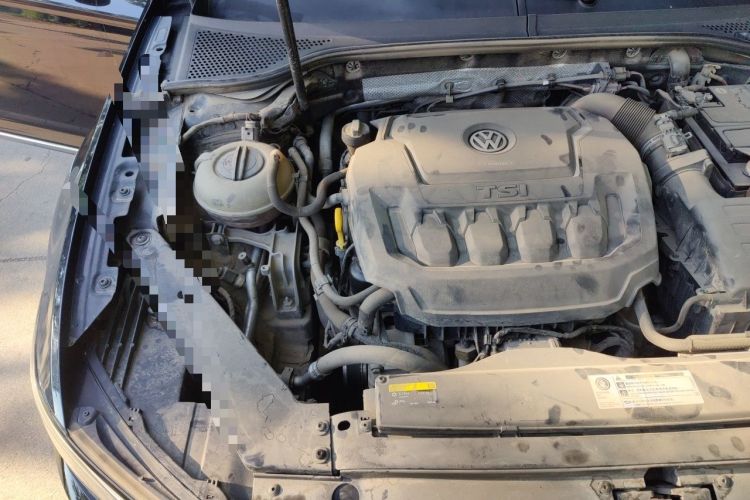 Used Volkswagen Magotan 2020 330TSI DSG Luxury Edition Engine Bay Right