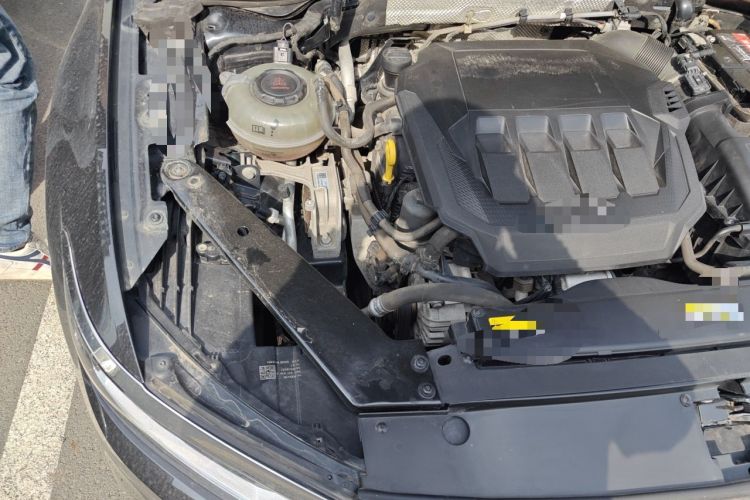 Used Volkswagen Magotan 2020 330TSI DSG Luxury Edition Engine Bay Right