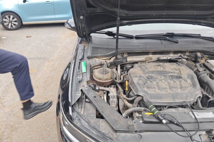 Used Volkswagen Magotan 2020 330TSI DSG Leading Model Engine Bay Right