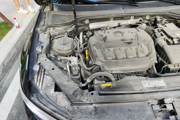 Used Volkswagen Magotan 2020 330TSI DSG Leading Model Engine Bay Right