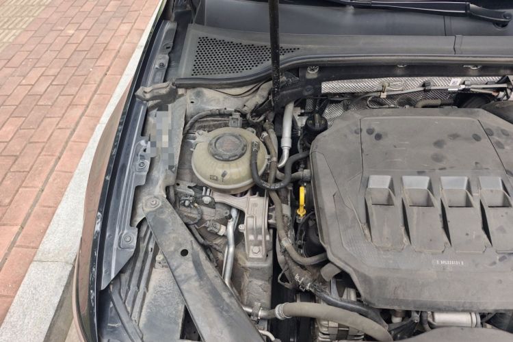 Used Volkswagen Magotan 2020 330TSI DSG Leading Model Engine Bay Right