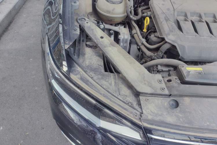 Used Volkswagen Magotan 2020 330TSI DSG Leading Model Engine Bay Right