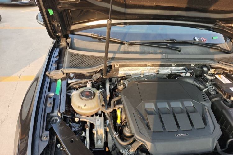 Used Volkswagen Magotan 2020 330TSI DSG Leading Model Engine Bay Right