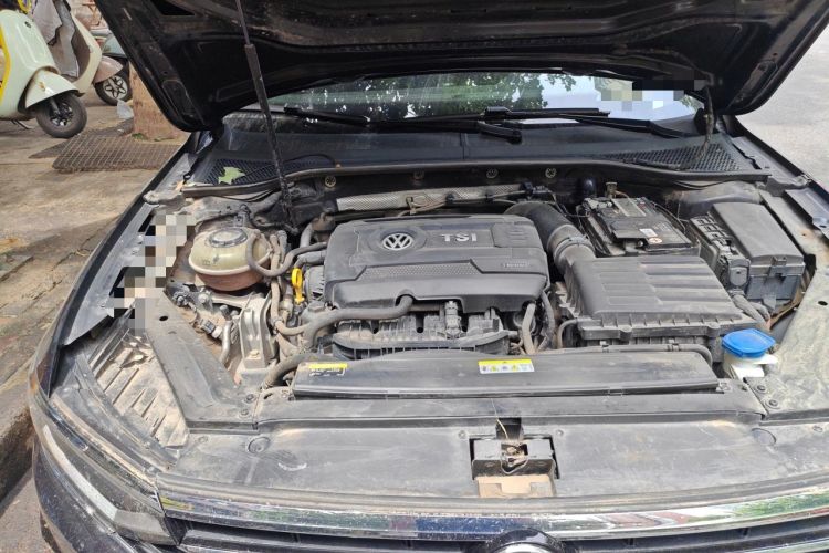 Used Volkswagen Magotan 2020 380TSI DSG Luxury Version Engine Bay Right